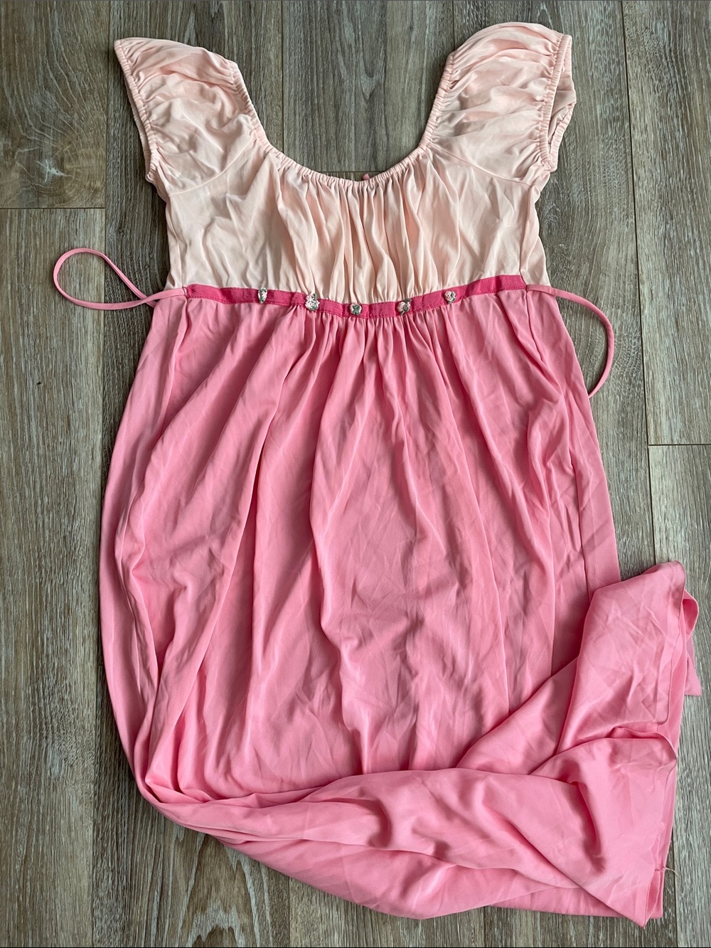 Vintage Girls Junior L Pink Silky Nylon Maxi Nightgown Gathered Bust Cap Sleeves